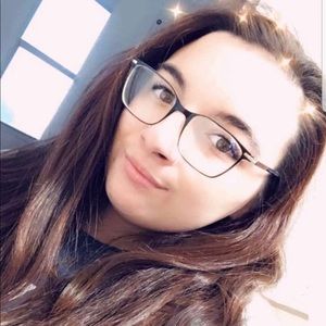 Meet your Posher, Katelyn